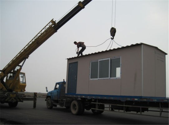 中国 ソマリアPKFは携帯用金属の貯蔵容器の家/20ftの容器の家を使用しました サプライヤー
